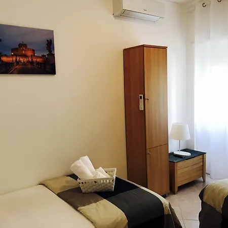 Apartment Vacancy House Trastevere Rome